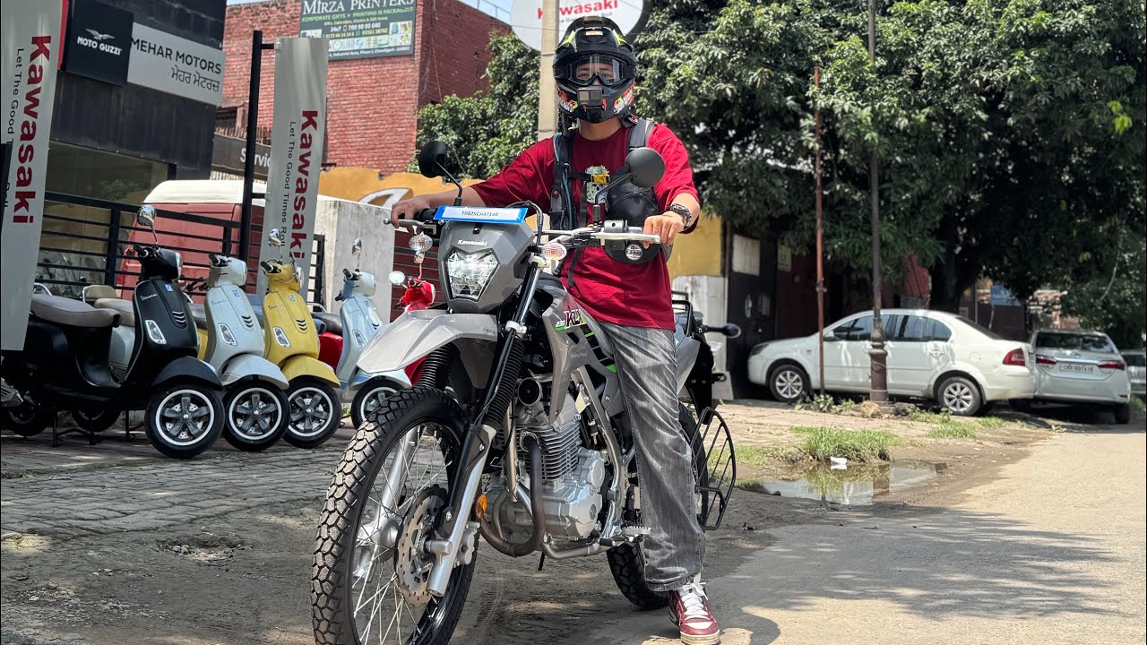 Took delivery of our new bike Kawasaki Klx 230🏍️