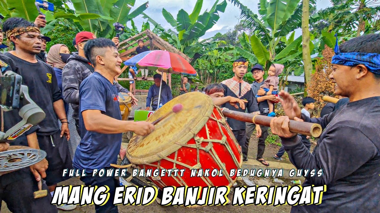 MANG ERID BANJIR KERINGATT!!! BEDUGNYA SAMPE DI ANGKAT GUYSS - Seni Benjang Mekar Saluyu Grup