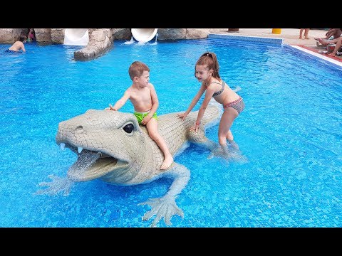 Water Park For Kids. Video Compilation 2017.