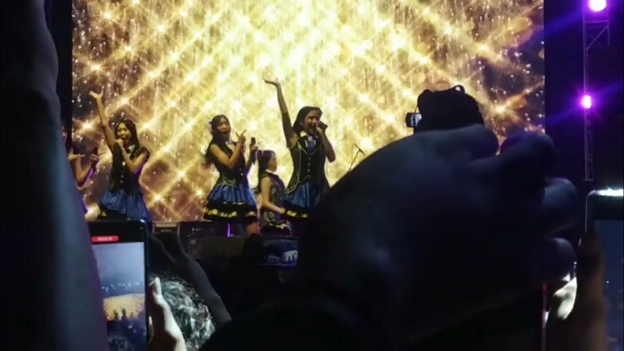 Heavy Rotation JKT48 Live at FESTIVE FEST 2024 KLATEN (JEANE FOCUS