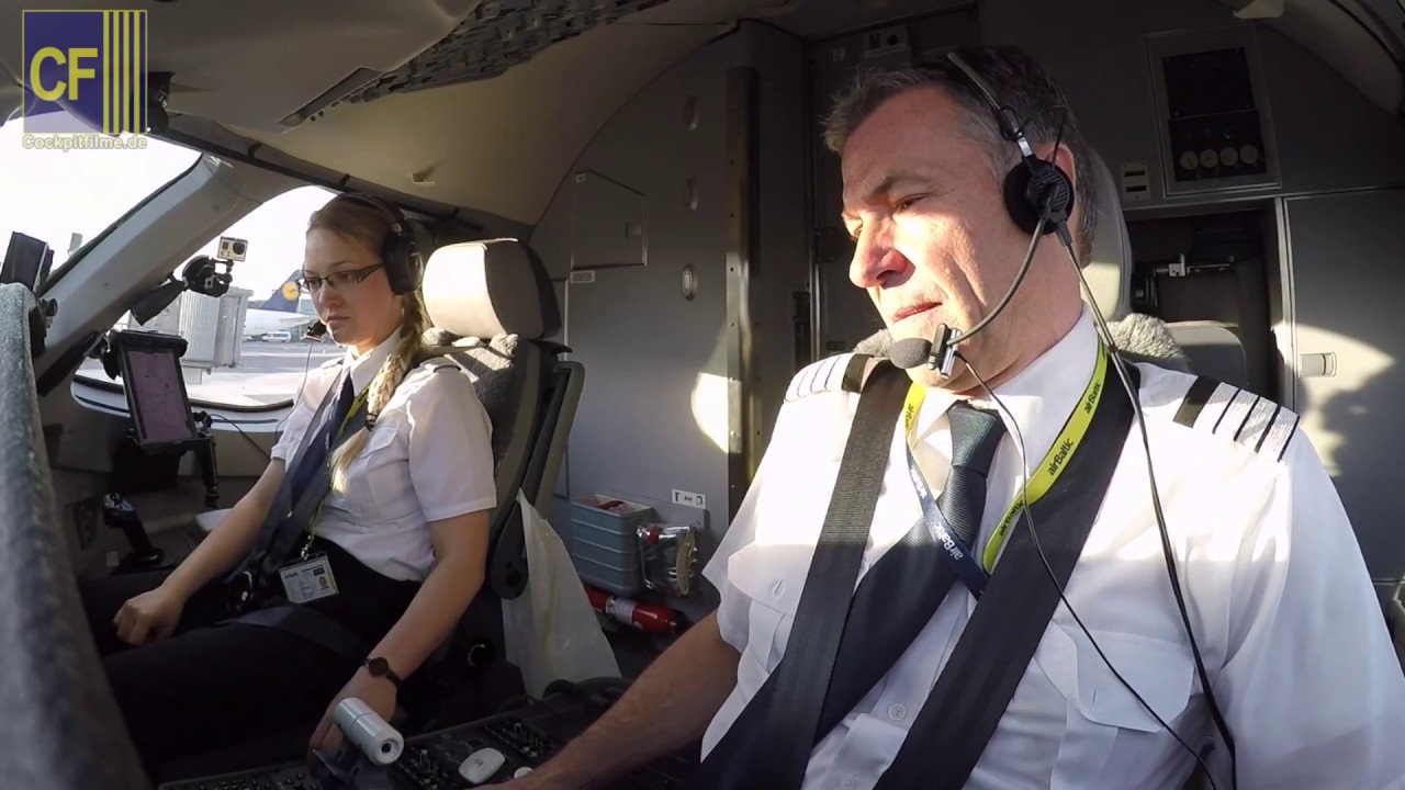 Kapitän Gerhard im Airbus A220:  Toller Cockpitflug, Hamburger Jung in neuer CS300 - Cockpitfilme.de