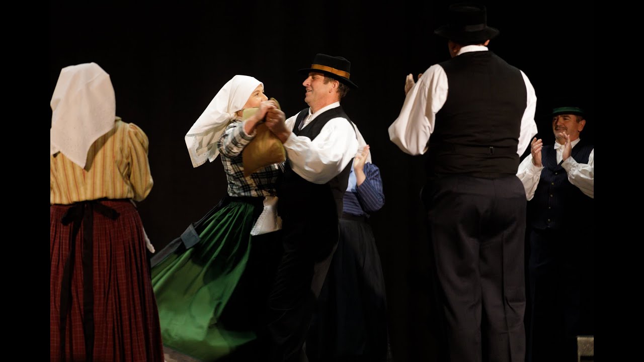 Območno Maroltovo srečanje odraslih folklornih skupin Zaplešimo v Pomlad