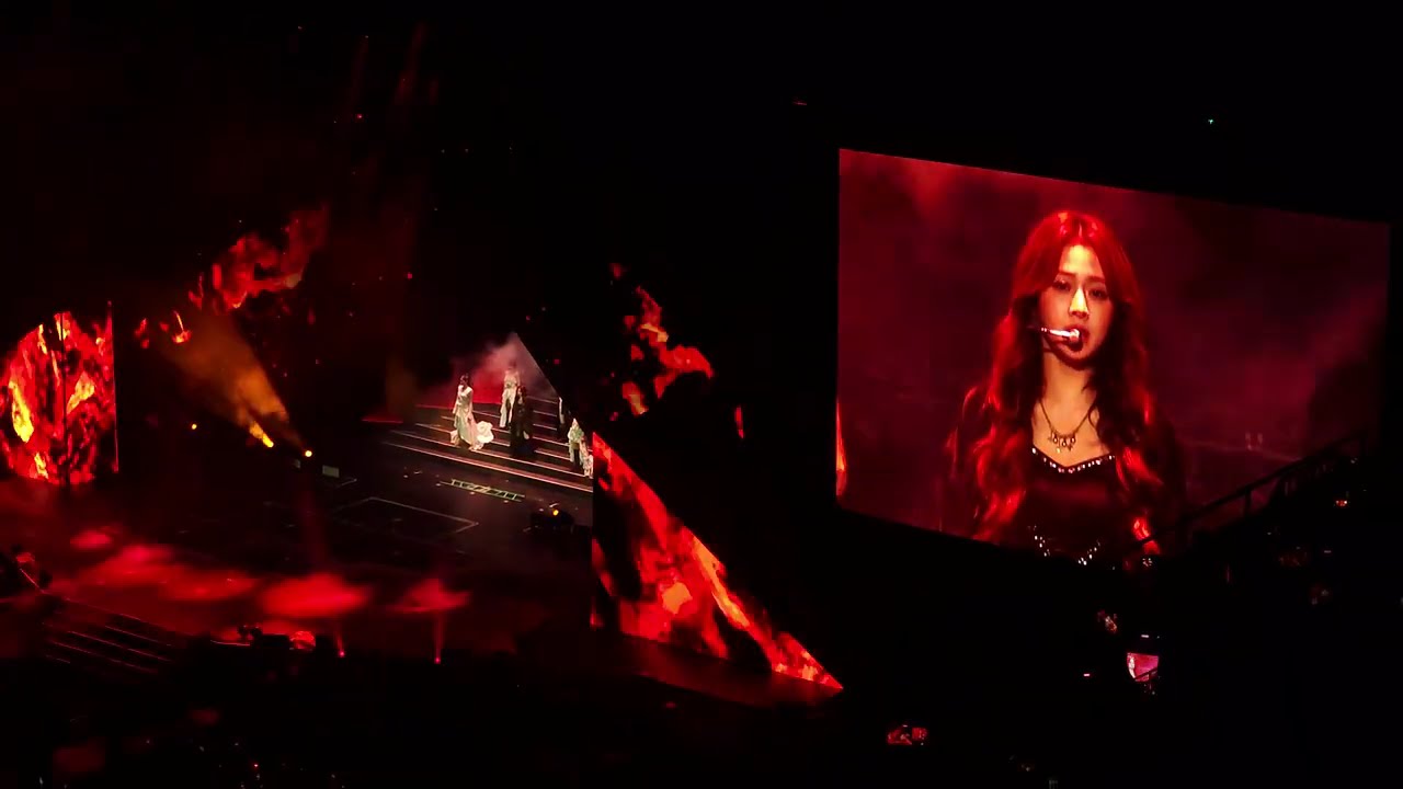 250802 'Intro + Ash' LE SSERAFIM TOUR 'EASY CRAZY HOT' in Manila