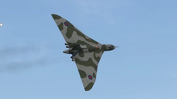 Mach loop   Avro Vulcan XH558 (Take 3)