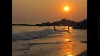 Om Beach 2011 slideshow - sunrise to sunset