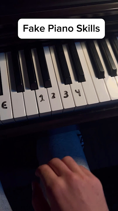 (Fake Piano Skills) #piano #pianotutorial #pianolessons #skills #tips #tutorial #lesson
