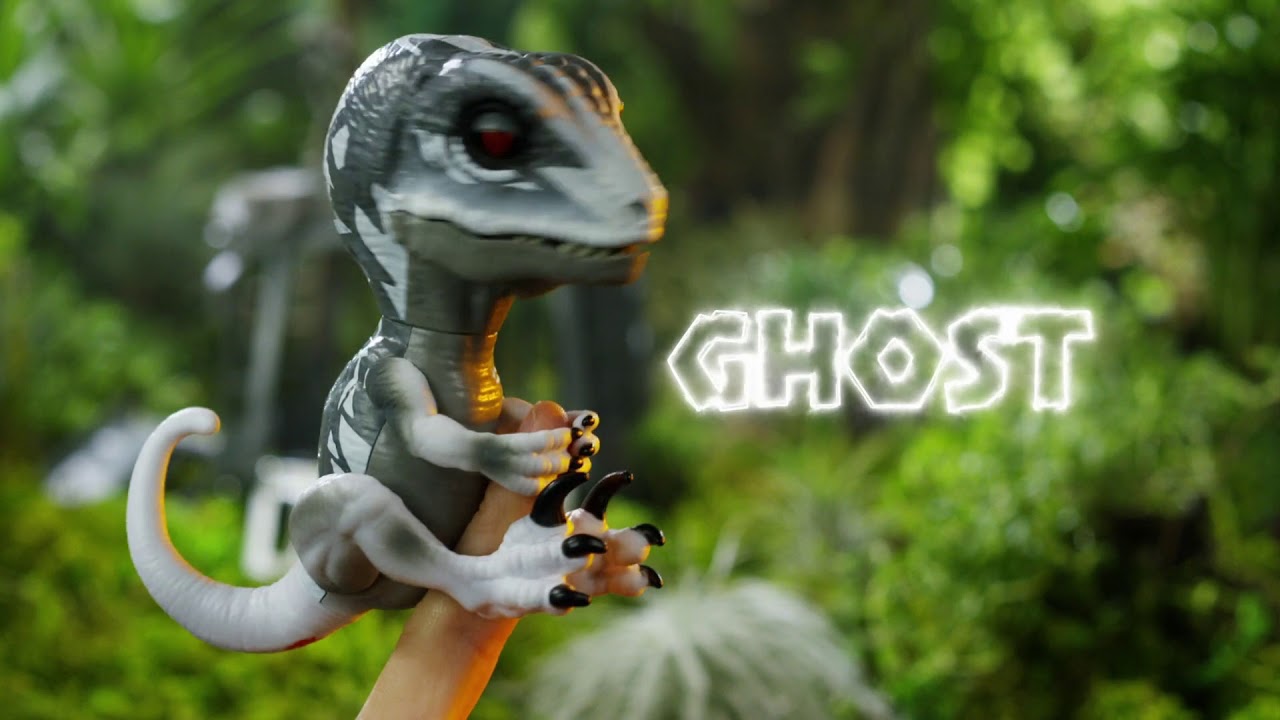 Untamed Raptor Dino By Fingerlings Smyths Toys By Smyths Toys - roblox mystery figures series 6 assortment roblox action figures playsets smyths toys uk