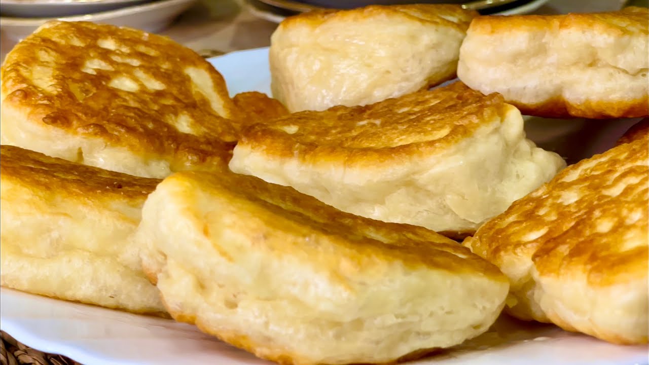 Оладьи пышные и воздушные/Pancakes are lush and airy