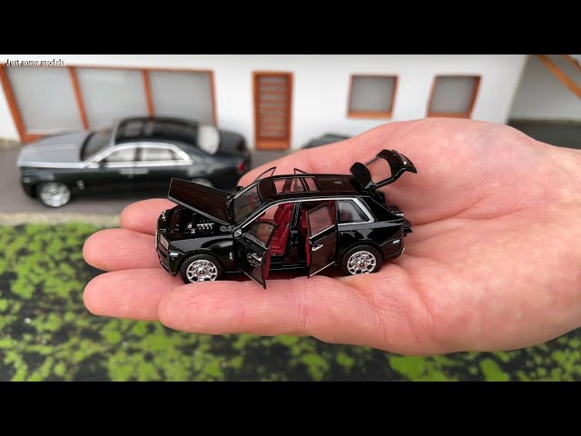 1:64 Rolls-Royce Cullinan 2018, black - DCM [Unboxing] - YouTube