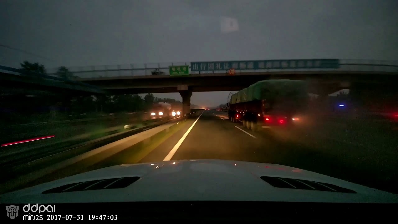 Scary Truck Tire Explosion DDPAI Dash Cam YouTube