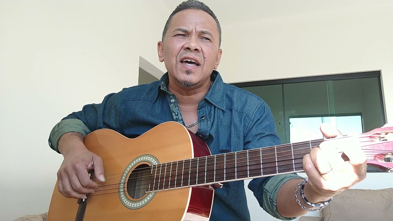 Simão Seresteiro... " E não vou mais deixar vc tão só" Roberto Carlos