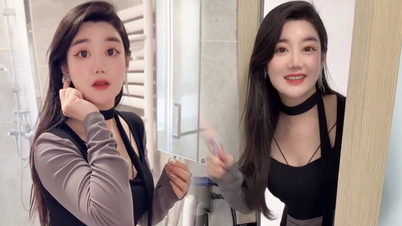 美女老闆也太變態了吧！竟然偷看我洗澡，這下她完蛋了！ ！ 