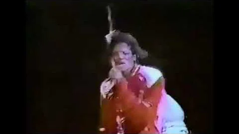 Michael Jackson & Eddie Van Halen "Beat It" live 1984