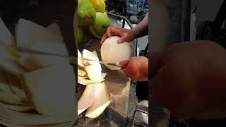 Slicing Coconut: The Most Satisfying Craftsmanship