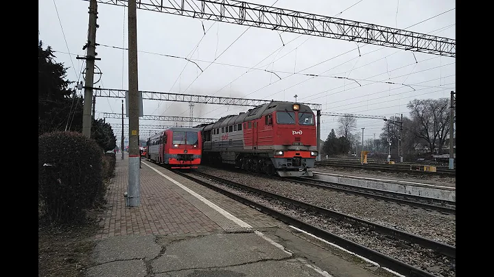 Тепловоз 3ТЭ116У-009 с грузовым поездом