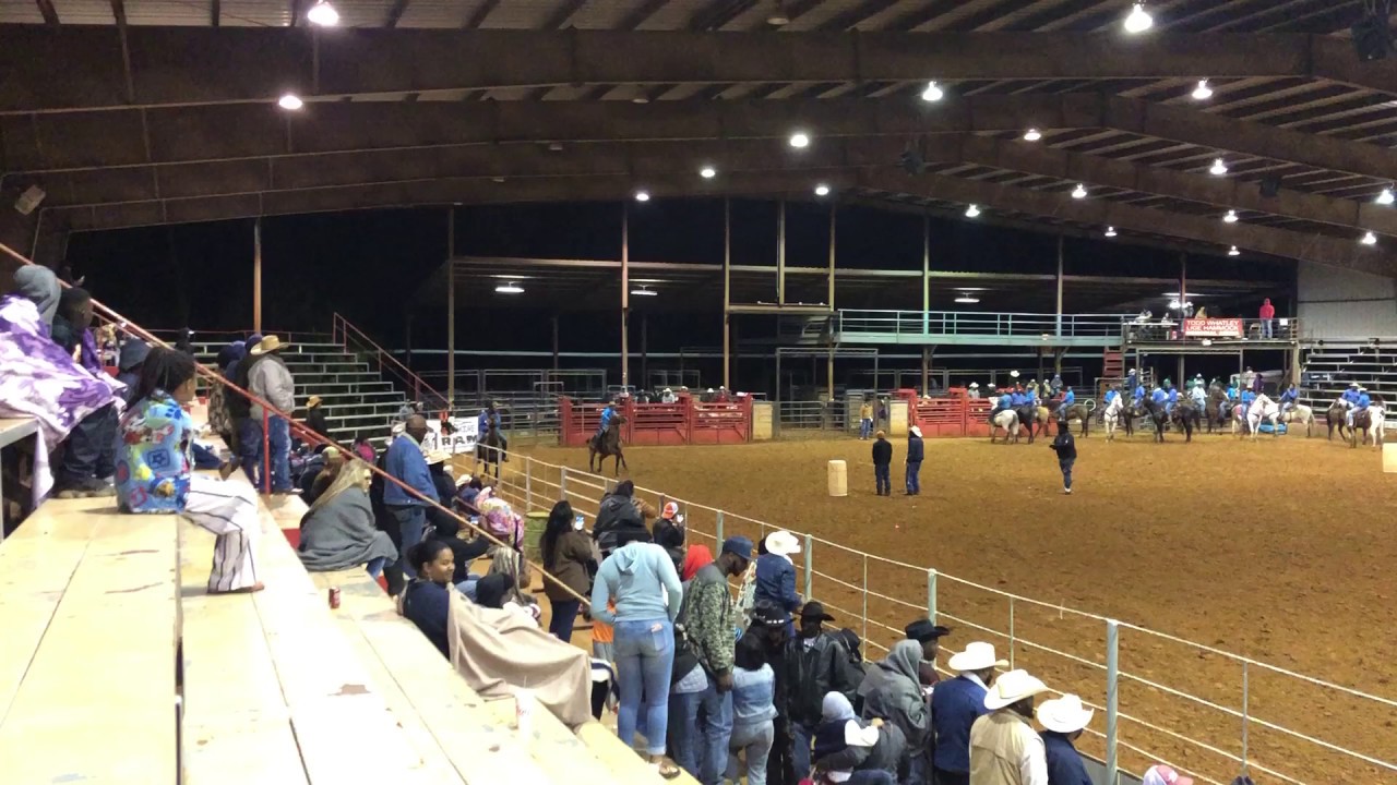 Hugo Rodeo Hugo Rodeo 2019 Triple X vs Small Town (part 1) - YouTube