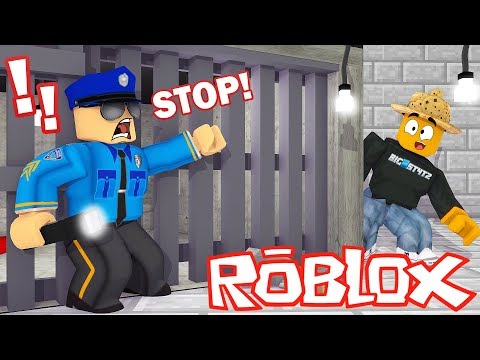 Beast Activates Auto Lock On Roblox Flee The Facility Youtube - roblox revanger claws free hack bigbst4tz roblox flee the