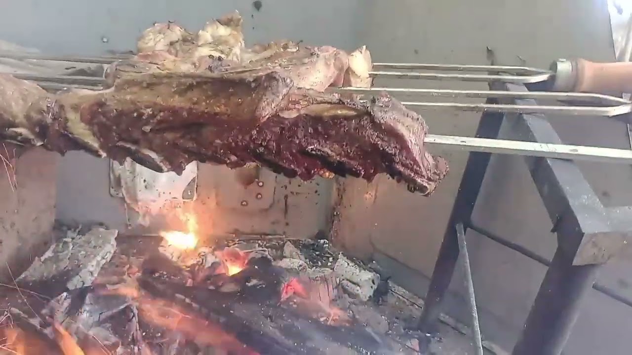 Minha maior felicidade é ainda poder dividir pescaria 🎣 e comer belo churrasco com meu pai ,🪓🔥🪵🍻🌴🎣🤠