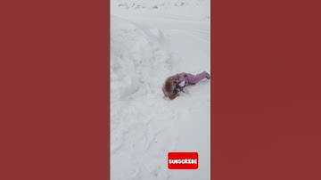 Baby funny jump into snow😁 Is it cute?👇 #shorts #funny #winter #fail #funnyvideo #snow #comedy