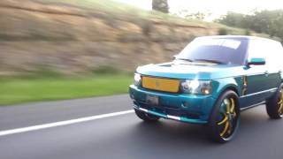 Range Rover on 30s