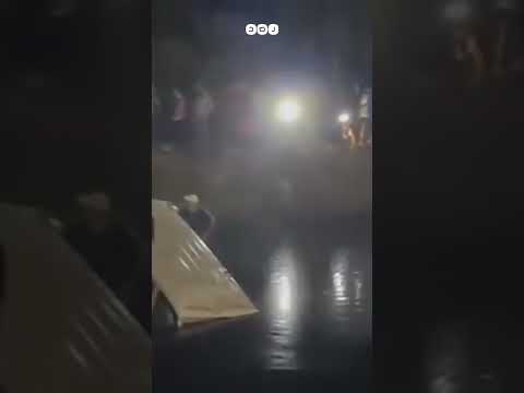 سقوط ميكروباص بركابه في إحدى الترع على طريق جمصة والأهالي يحاولون انتشال المصابين