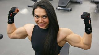 Девочка Халк нагнула чемпиона! Это жесть