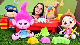 Çocuk videosu. Poppy tatilde mini kulüb'de eğleniyor! Çocuk videosu. Poppy tatilde mini kulüb'de eğleniyor!