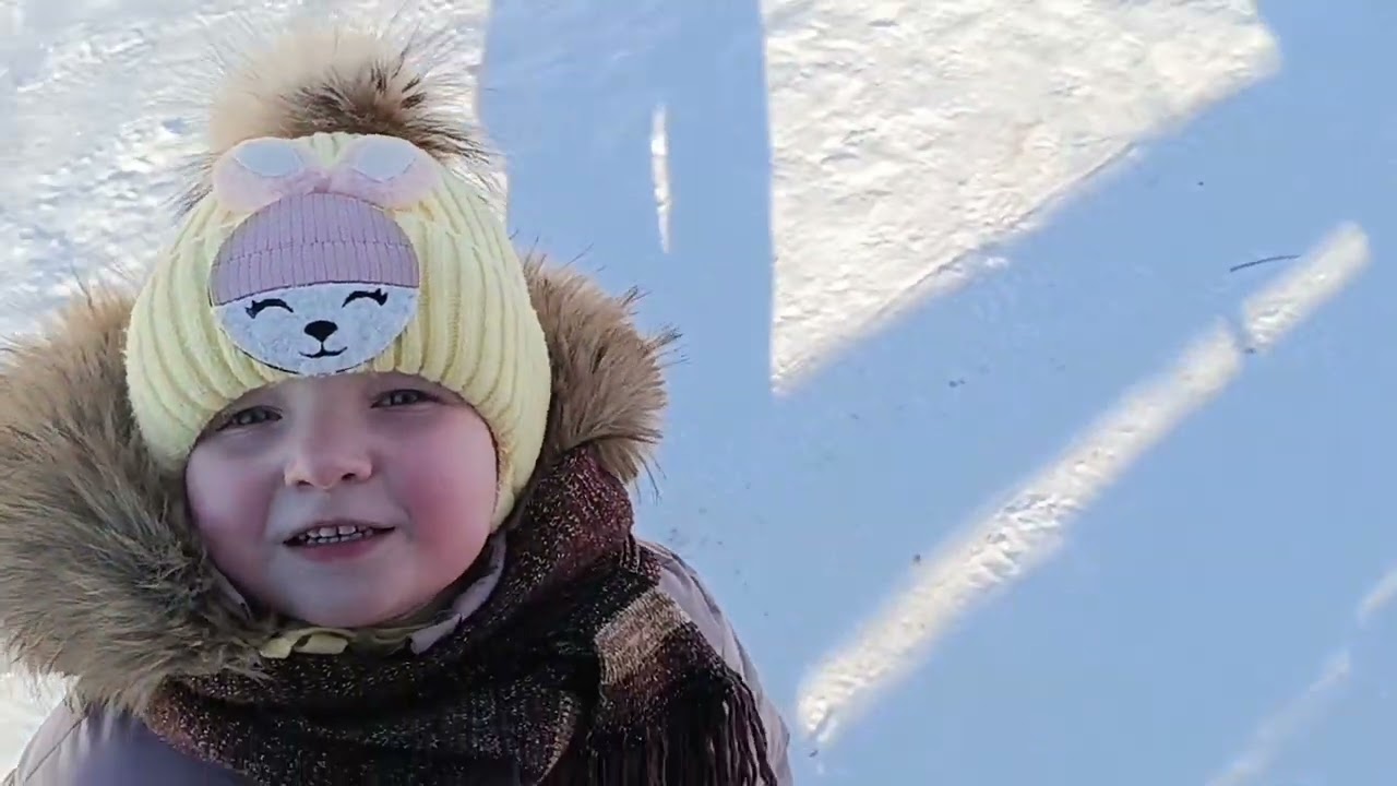 СХОДИЛИ С ДЕТЬМИ КУПИТЬ КОЕ-ЧТО ИЗ ВЕЩЕЙ, ПОДСТРИГЛИ МАТВЕЙКУ..