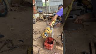 Hydraulic Cylinder Repair: How to Save $$ on Excavator Repairs