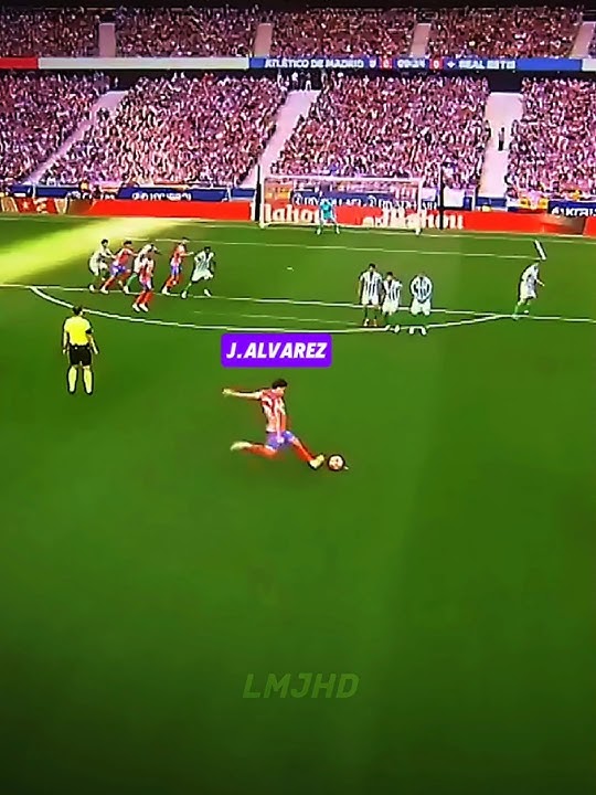 J.Alvarez Best Free Kick Vs R.Betis 🔥