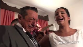 Miniatura de "Emotivo momento en el que la NOVIA le canta a su FAMILIA en el dia de su BODA | VEOFLAMENCO"