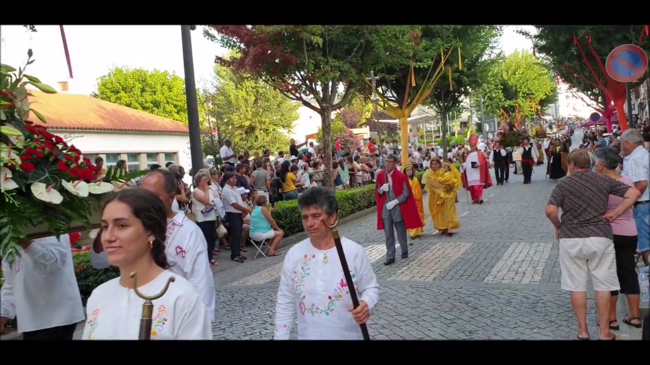 Procissão Romaria S. Bartolomeu Ponte da Barca Minho Portugal Fé Esperança Caridade Festa Tradição