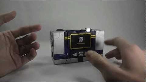 Transformers Reviews-MP-13 Soundwave with Laserbeak (Part 3) [Cassete Mode/Transformation/Gimmicks]