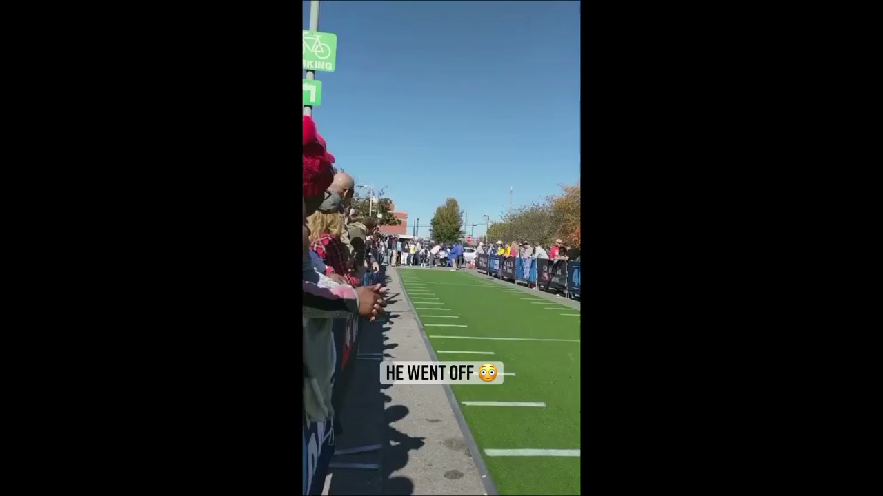 This Fan Ran A 4 14 40 Yard Dash And Shocked Everyone At An NFL Event Shorts