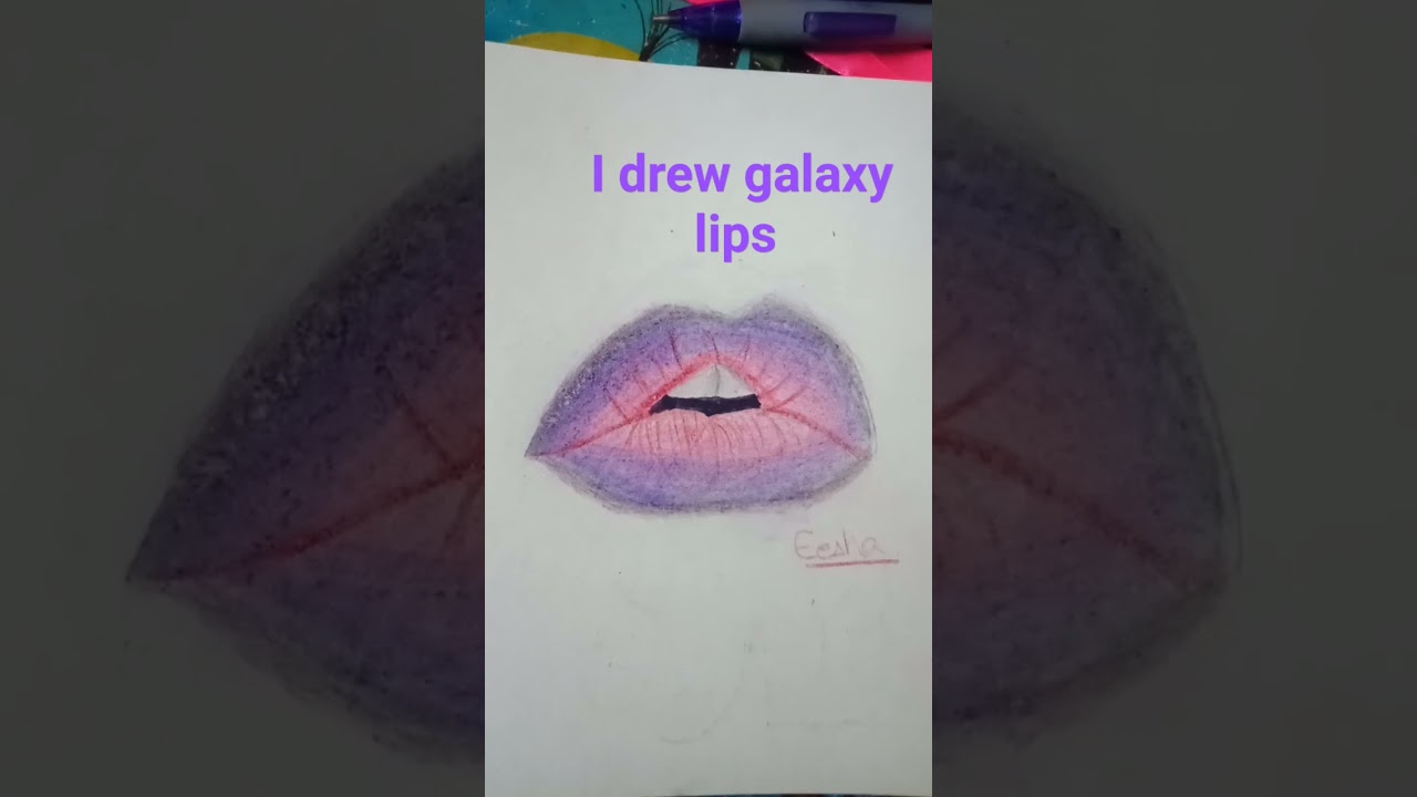 I drew glossy lips 