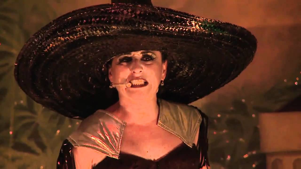 Las Reinas Chulas, Que Suave Patria.