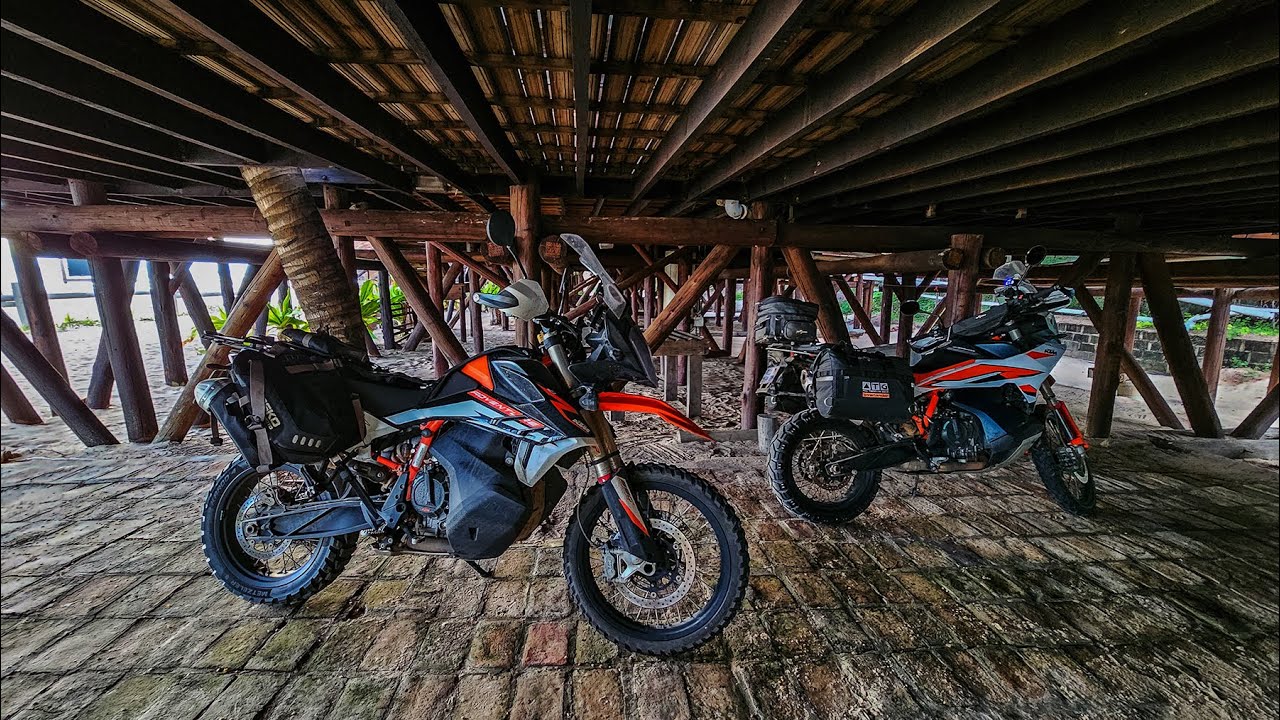 Mozambique Adventure Trip - Part 16 - Riding North up to Inhambane