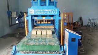 DF4-10 Automatic interlocking clay brick machine working in client site
