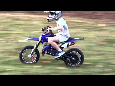 SYXMOTO Holeshot 50cc Kids Mini Dirt Bike Gas Powered 2-Stroke Off Road