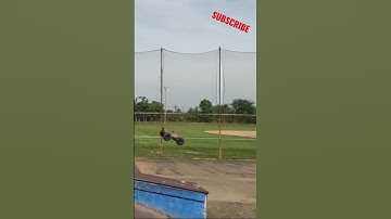 OUTCAST 4s the BEST rc car for SKATEPARK BASHING huge air #rc #shorts #rccar #arrmarc #short