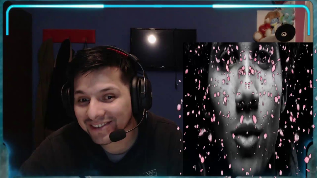 REACTION REACCION La Oreja de Van Gogh   Jueves Vídeo Oficial