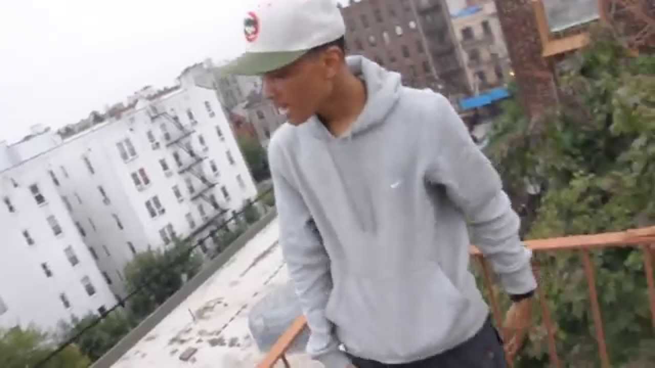 BEE STAXX - ON THE LINE