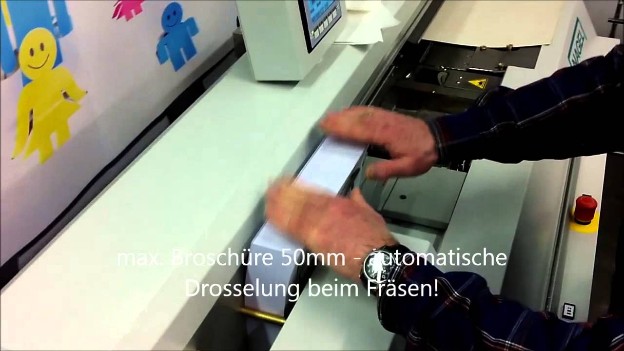 PriFoTech   Broschürenfertigung mit Klebebinder DigiPUR