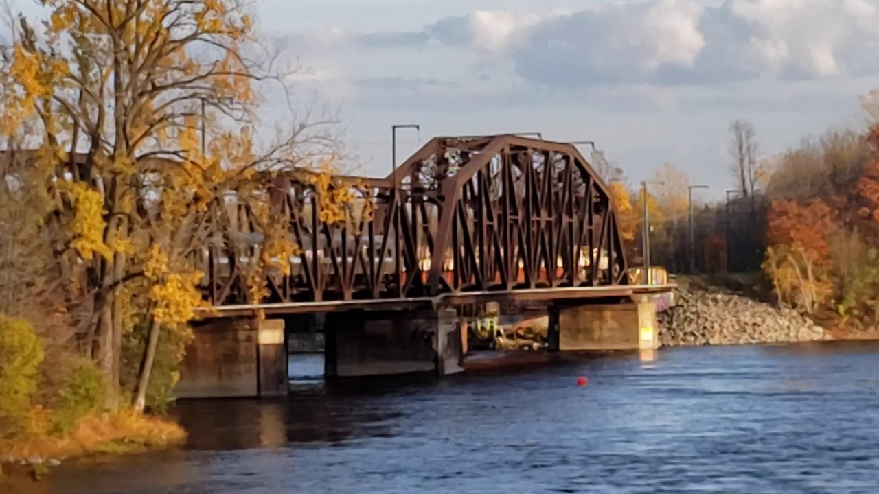 FALL TRAINS EXO Electrified MR90 Train Crossing Des Prairie River