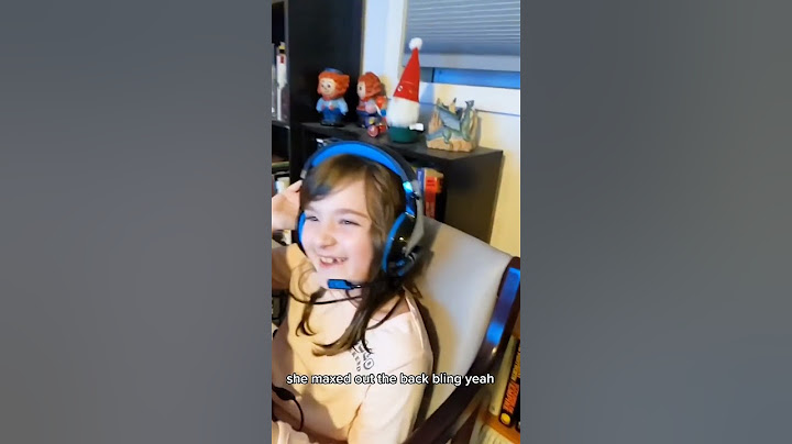 Dads will do anything for their daughters, including Fortnite quests!🎮👾 #shorts #fortnite #hero #dad