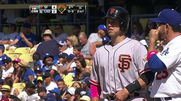 SF@LAD: Posey singles to drive in a run in 8th