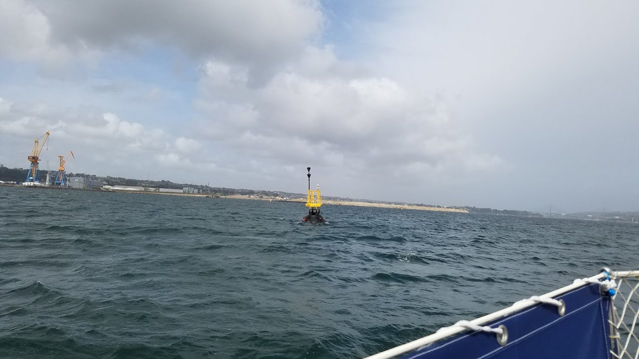 Maïe En Mer : On emmène Maîe au chantier naval pour le remplacement du joint de saildrive