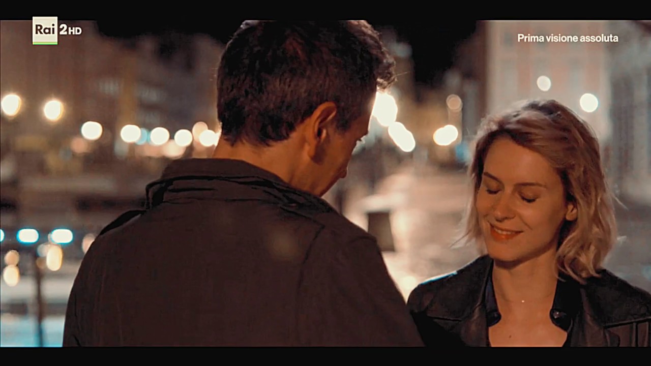 Mariani e Paoletto | Hold on | La porta rossa