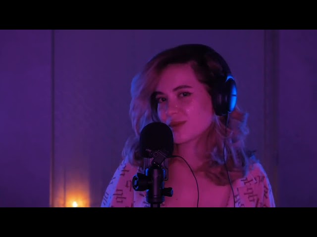 Close Whispering and triggers ASMR 👄🌟