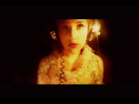 ROMYCAL- Eloisa Lopez Videoclip (2005)
